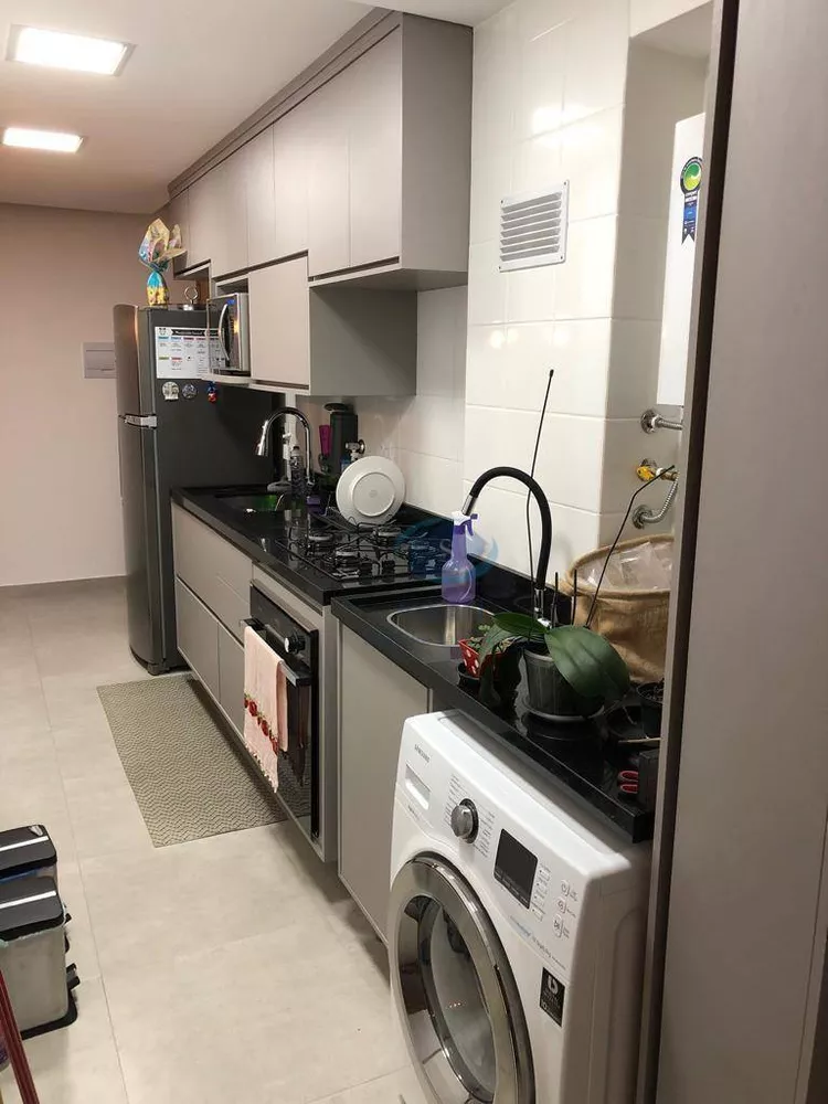 Apartamento à venda com 2 quartos, 60m² - Foto 7