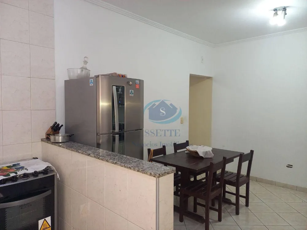 Sobrado, 5 quartos, 220 m² - Foto 1