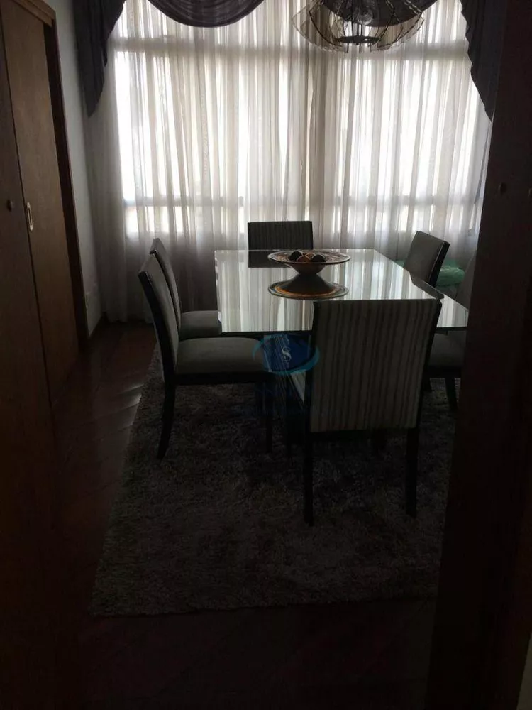 Apartamento à venda com 4 quartos, 300m² - Foto 1