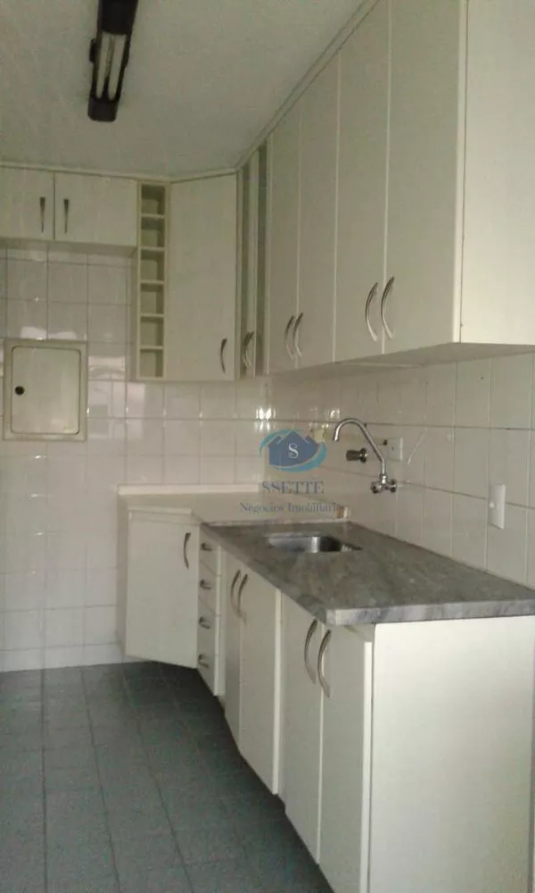 Apartamento à venda com 2 quartos, 48m² - Foto 3