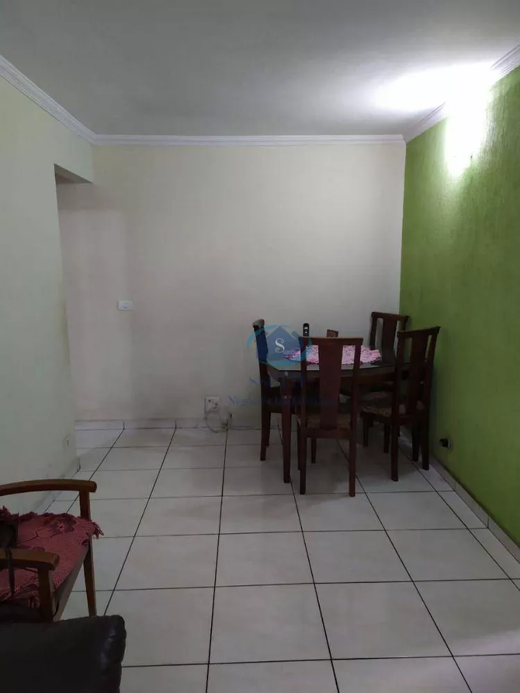 Apartamento à venda com 2 quartos, 72m² - Foto 1