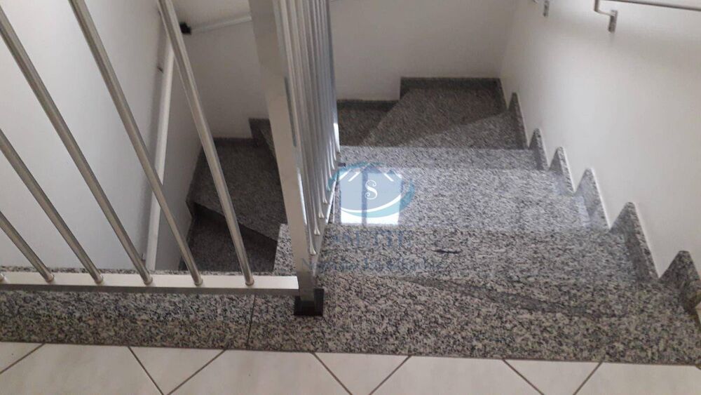 Sobrado, 3 quartos, 240 m² - Foto 1