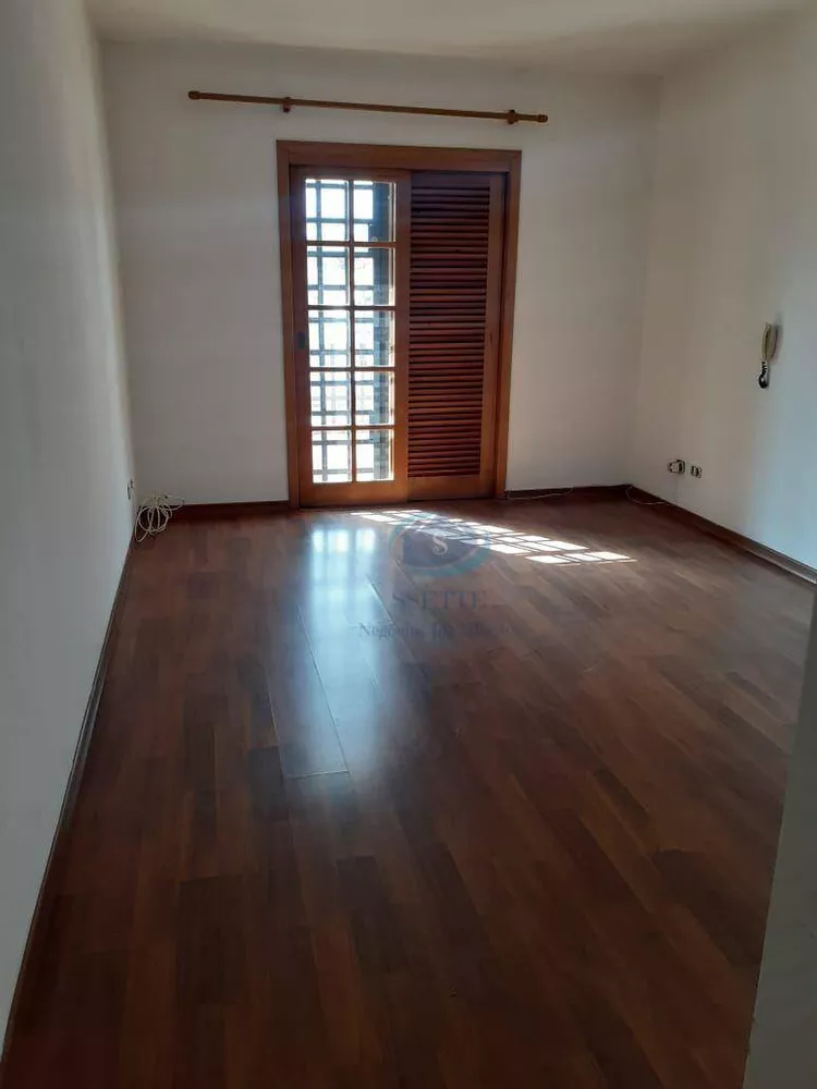 Sobrado à venda com 4 quartos, 185m² - Foto 2