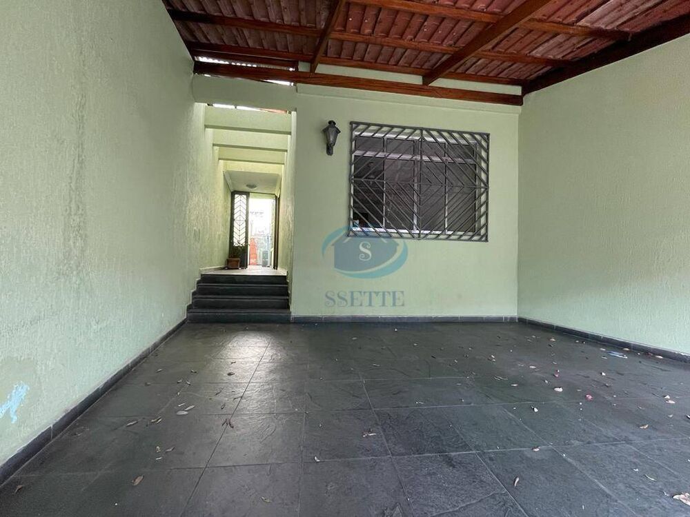 Sobrado à venda com 3 quartos, 150m² - Foto 1