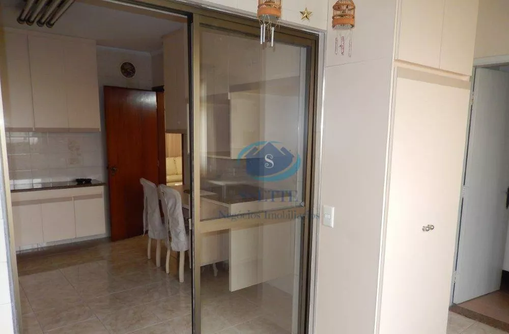 Apartamento à venda com 3 quartos, 129m² - Foto 4