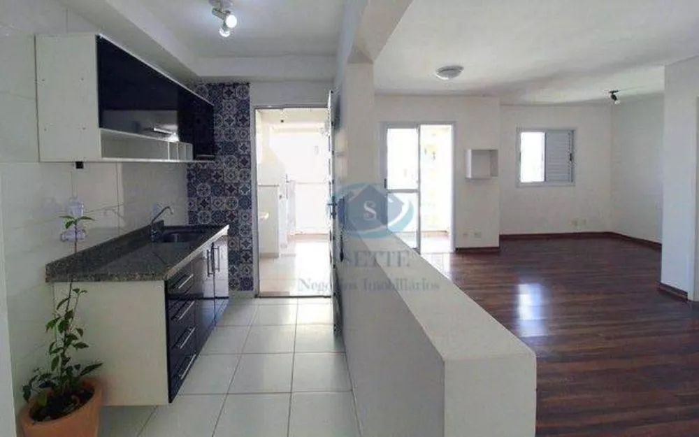 Apartamento à venda com 2 quartos, 63m² - Foto 1