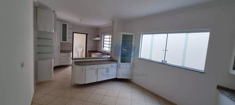 Sobrado à venda com 3 quartos, 200m² - Foto 8