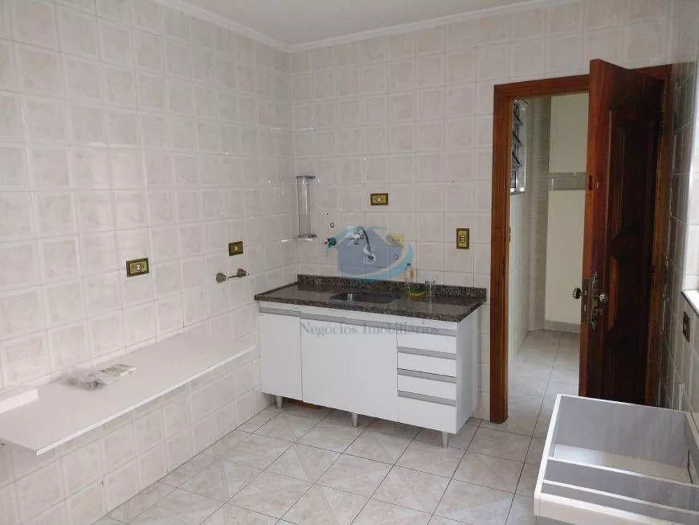 Sobrado, 3 quartos, 220 m² - Foto 2