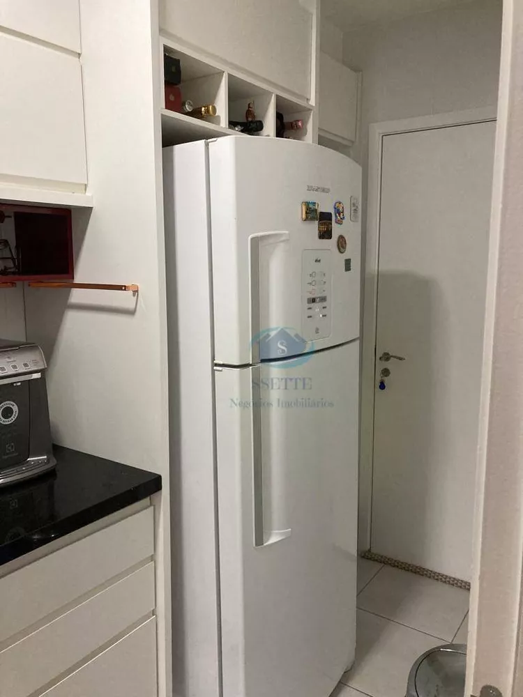 Apartamento à venda com 3 quartos, 92m² - Foto 2