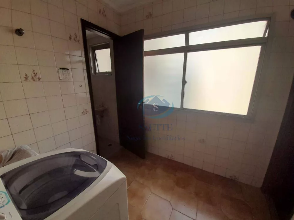 Apartamento à venda com 3 quartos, 90m² - Foto 4