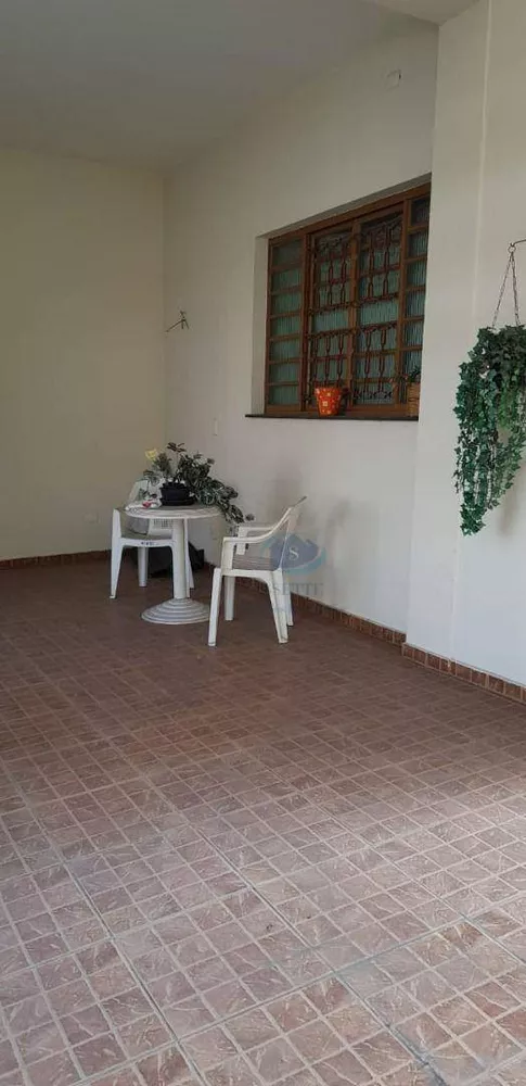 Casa à venda com 2 quartos, 144m² - Foto 14