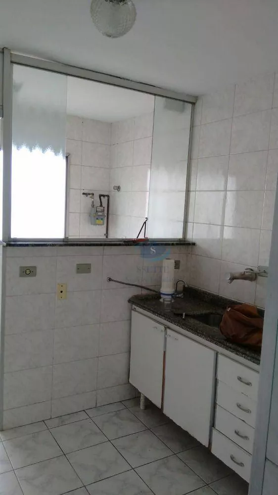 Apartamento à venda com 2 quartos, 57m² - Foto 3