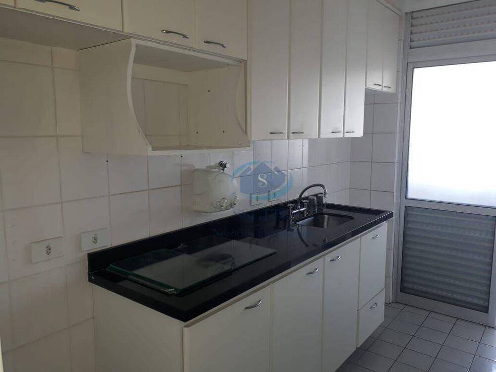 Apartamento à venda com 3 quartos, 74m² - Foto 8