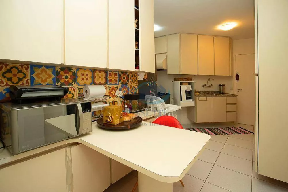 Apartamento à venda com 3 quartos, 126m² - Foto 7