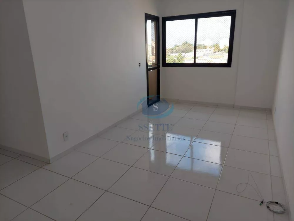 Apartamento à venda com 3 quartos, 72m² - Foto 1