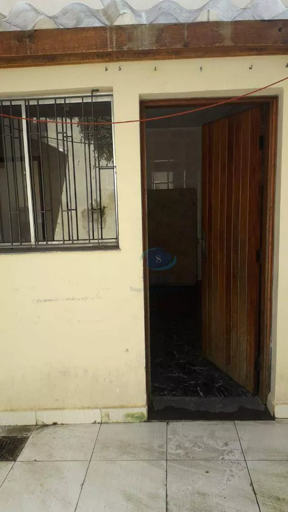 Sobrado à venda com 2 quartos, 120m² - Foto 4