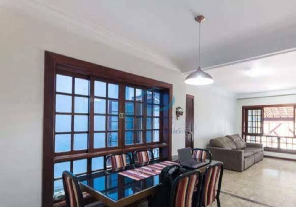 Sobrado, 3 quartos, 200 m² - Foto 1