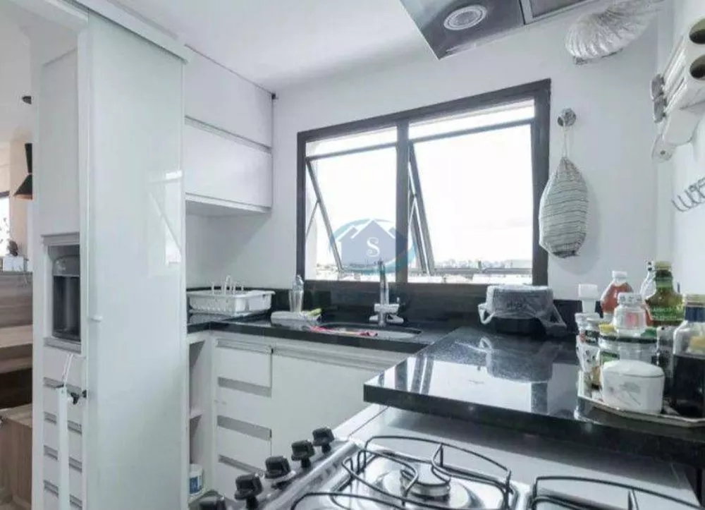 Apartamento à venda com 3 quartos, 144m² - Foto 2