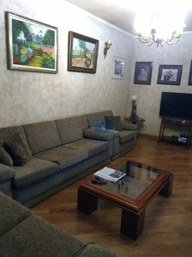 Sobrado à venda com 3 quartos, 147m² - Foto 1