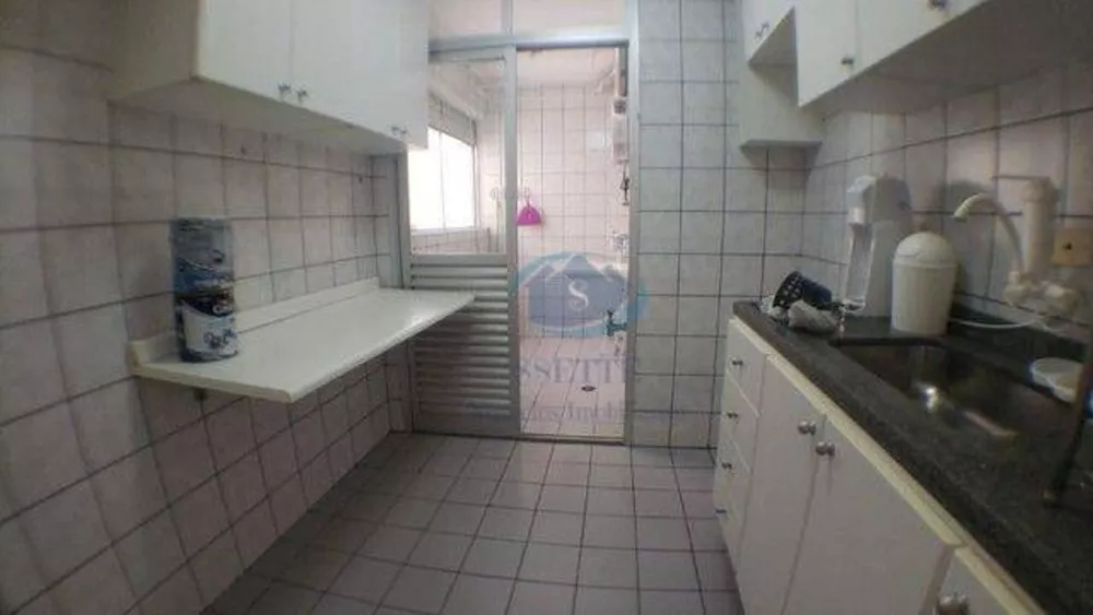 Apartamento à venda com 2 quartos, 65m² - Foto 4