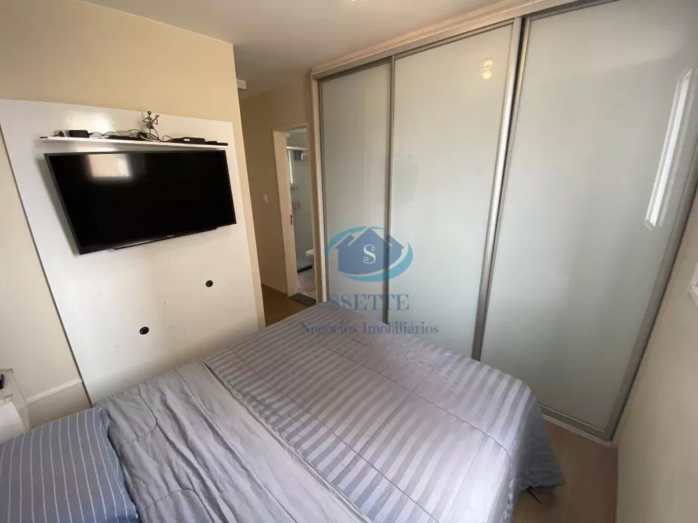 Apartamento à venda com 2 quartos, 70m² - Foto 1