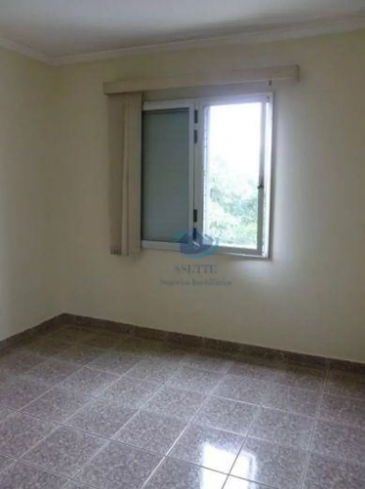 Apartamento para alugar com 2 quartos, 65m² - Foto 4