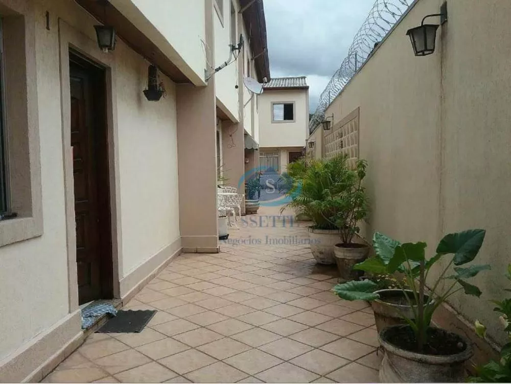 Sobrado à venda com 3 quartos, 93m² - Foto 1