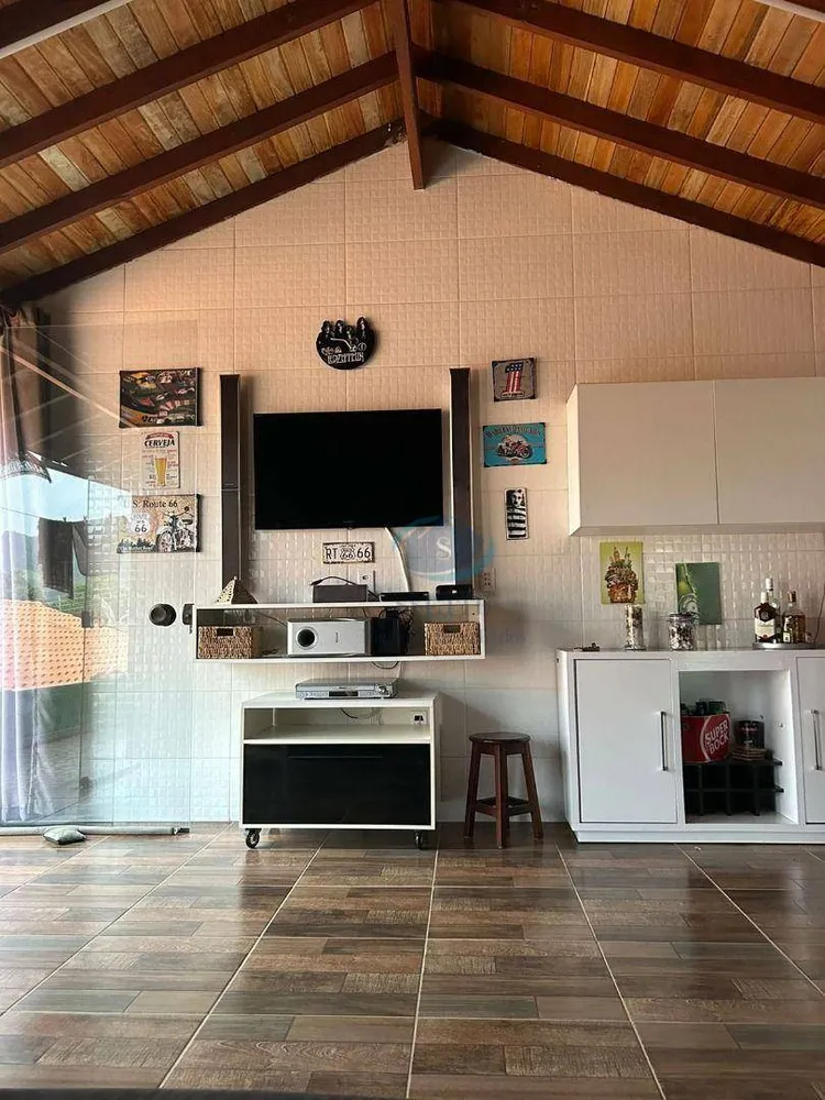 Casa, 2 quartos, 180 m² - Foto 1