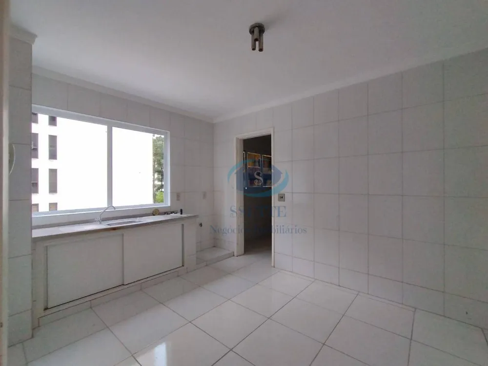 Apartamento, 3 quartos, 157 m² - Foto 2