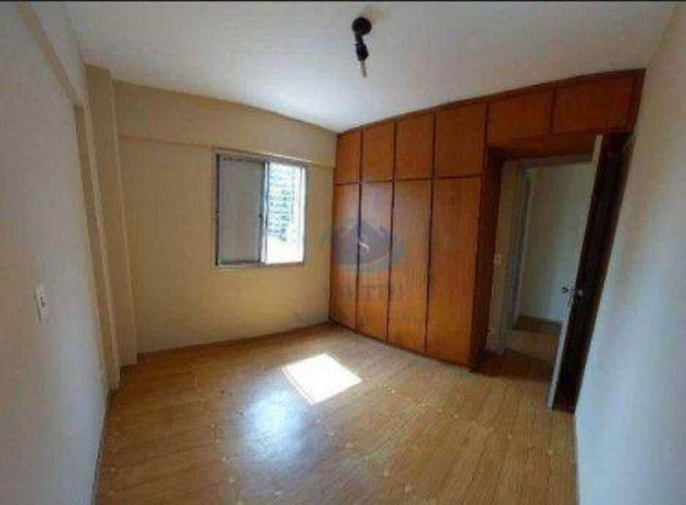 Apartamento à venda com 1 quarto, 42m² - Foto 2