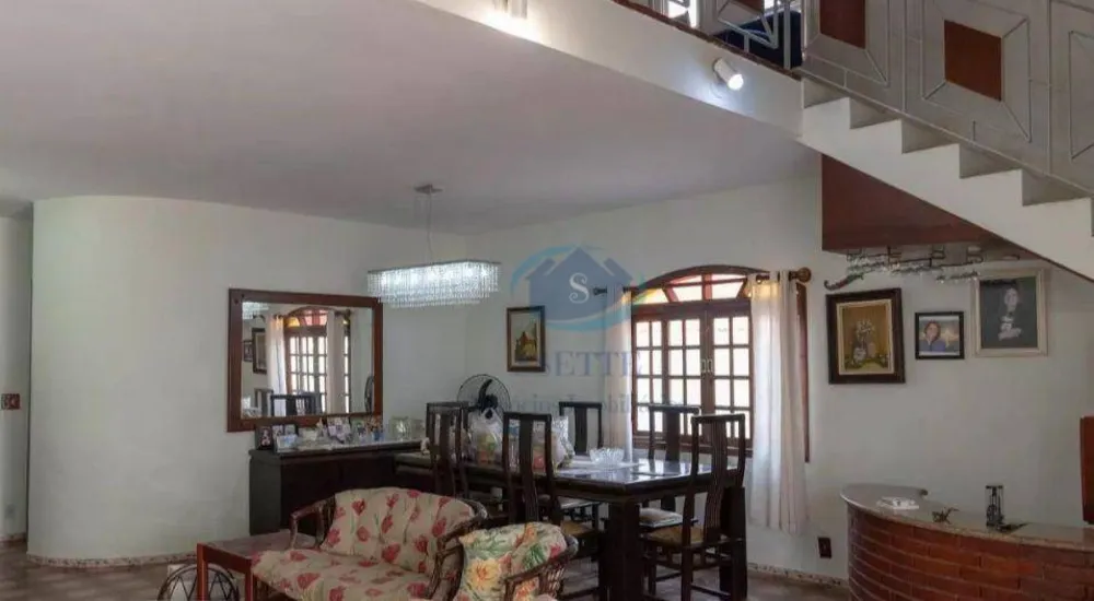 Sobrado, 5 quartos, 327 m² - Foto 1