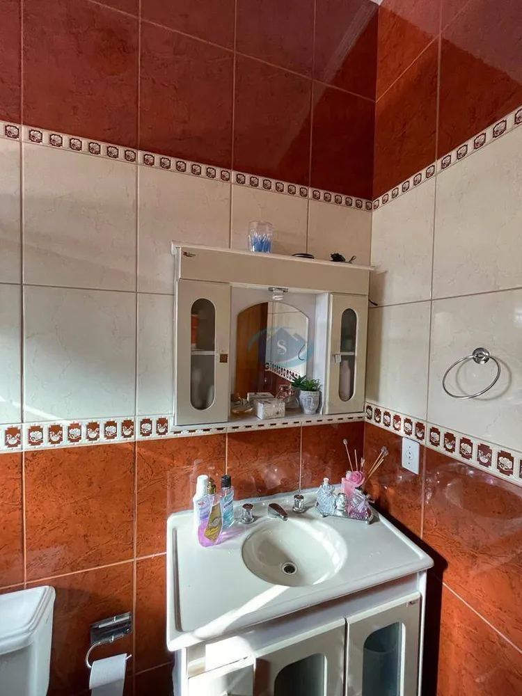 Chácara, 4 quartos, 330 m² - Foto 1