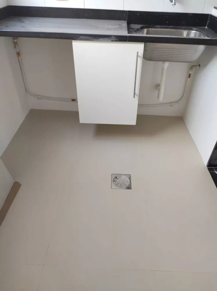 Apartamento à venda com 2 quartos, 76m² - Foto 4