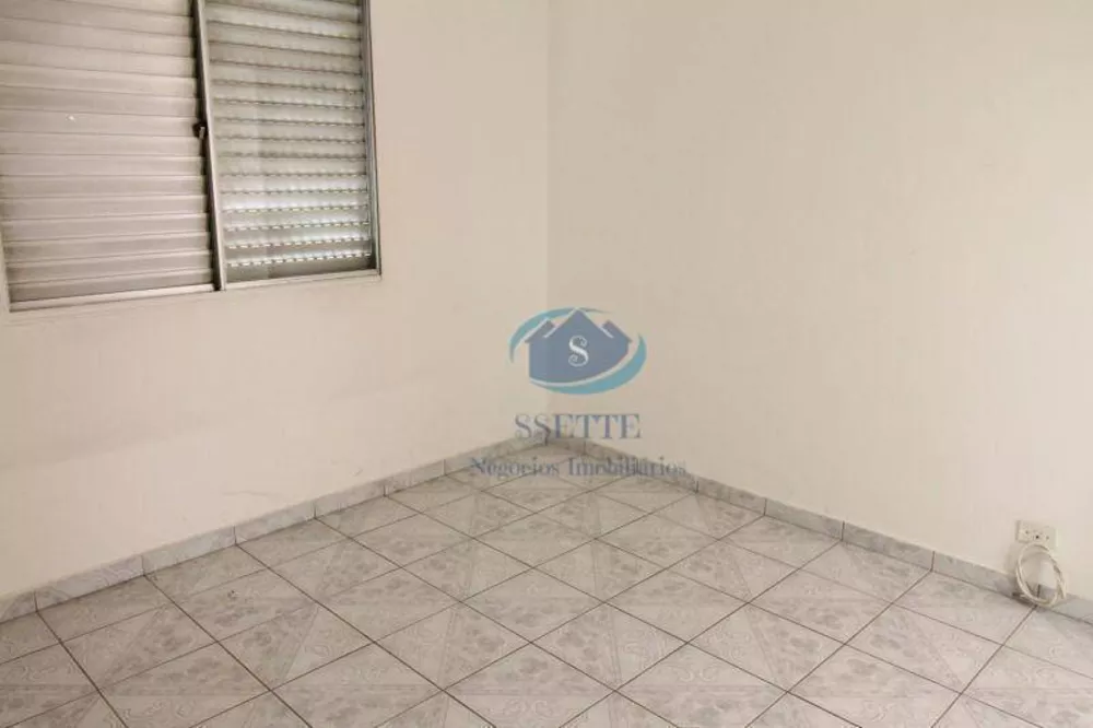 Apartamento à venda com 2 quartos, 60m² - Foto 4