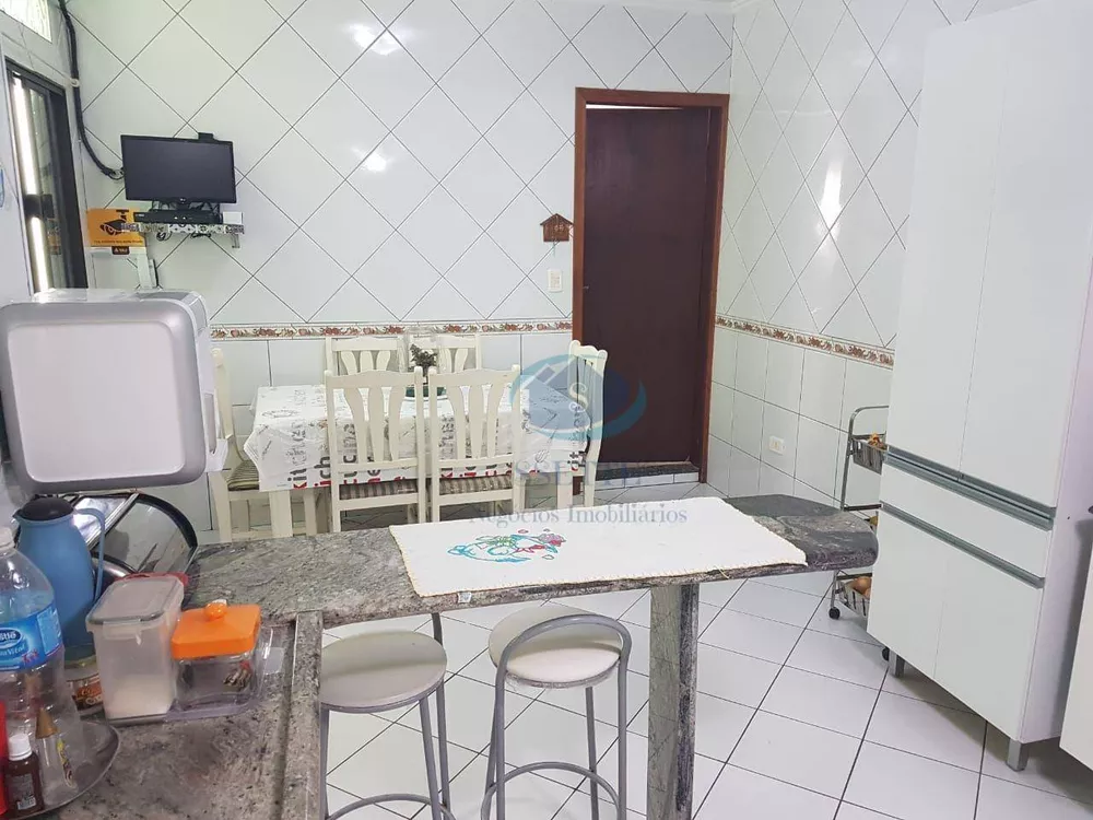 Sobrado à venda com 4 quartos, 350m² - Foto 2