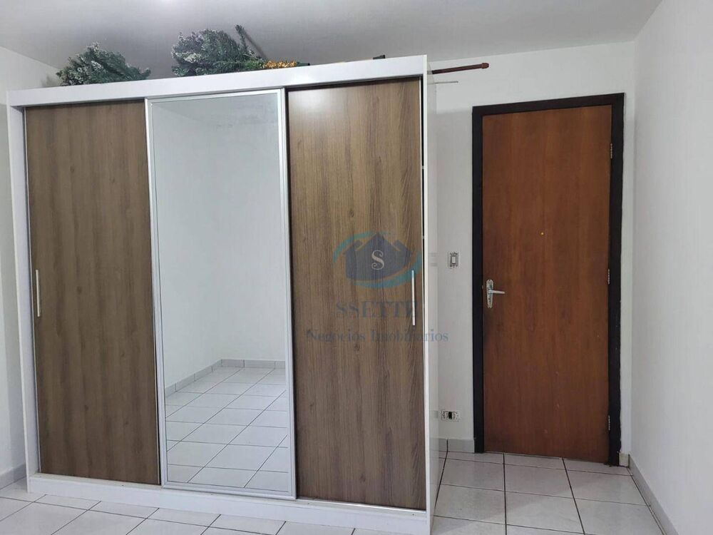 Sobrado, 3 quartos, 211 m² - Foto 1