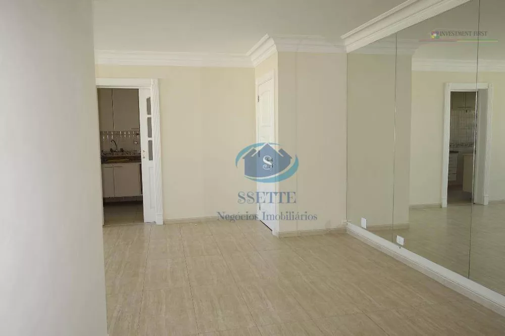 Apartamento para alugar com 3 quartos, 140m² - Foto 2