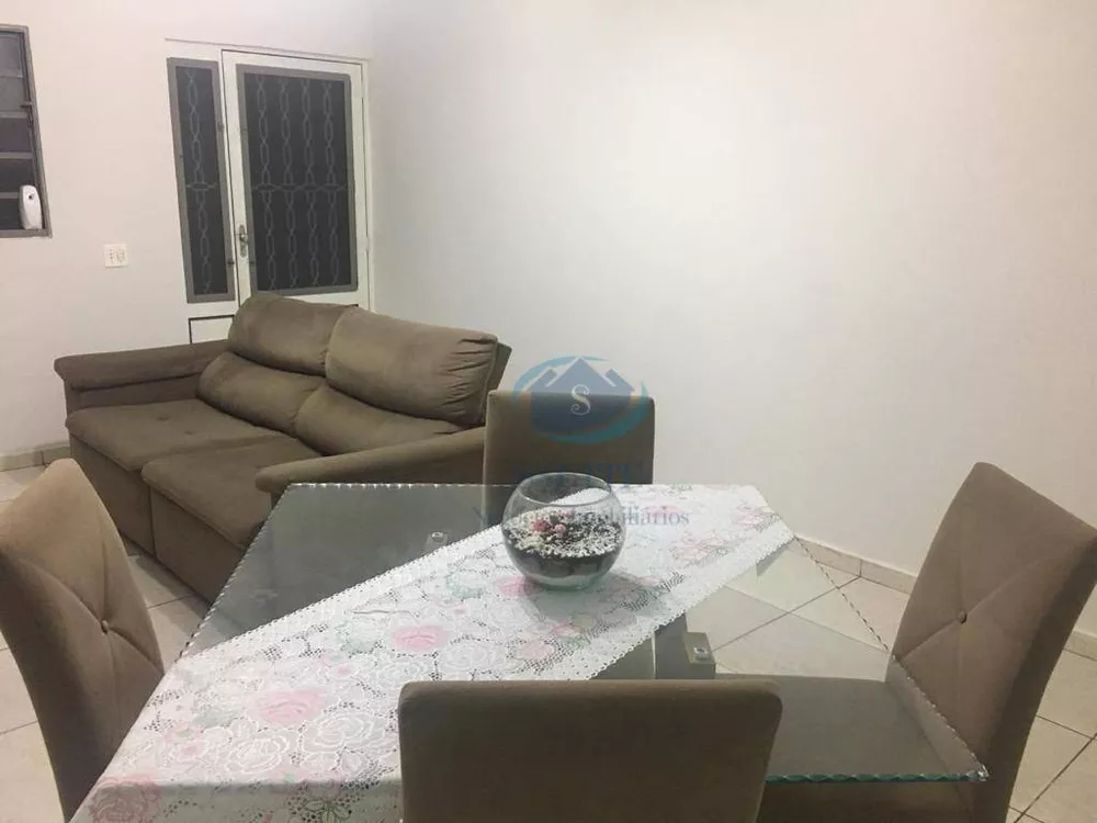 Sobrado à venda com 3 quartos, 160m² - Foto 1