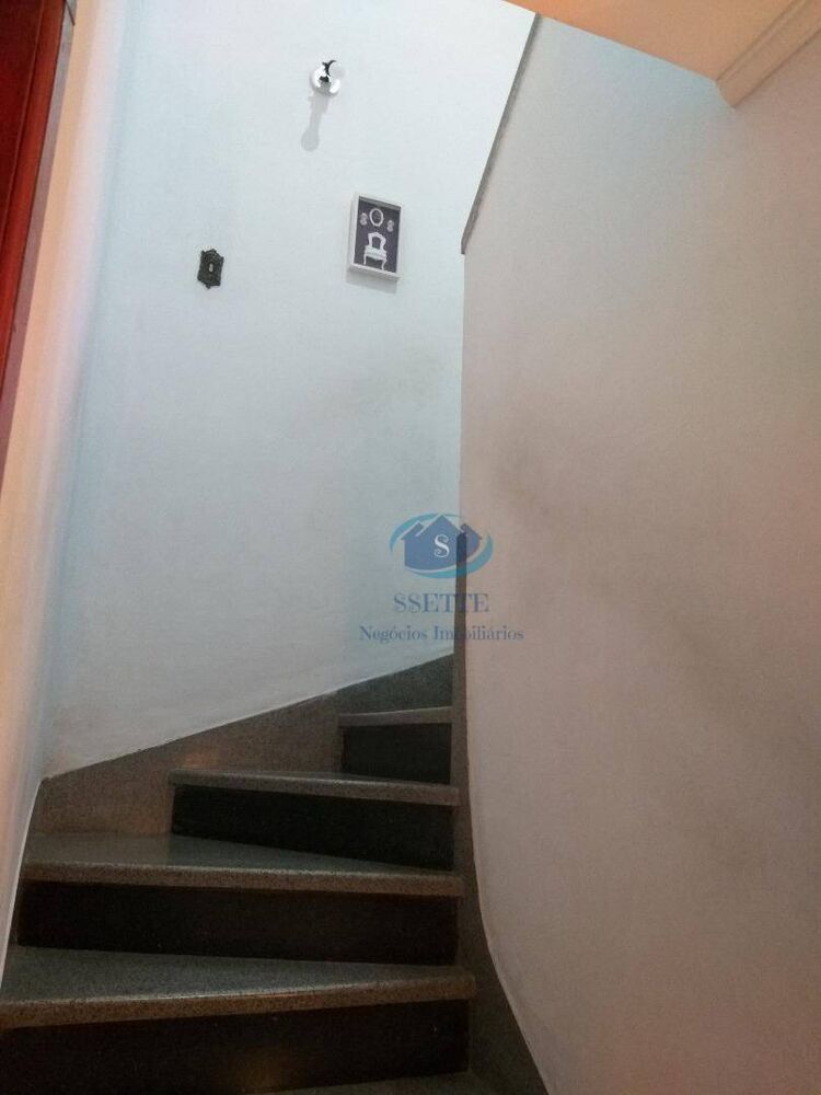Sobrado, 4 quartos, 244 m² - Foto 4