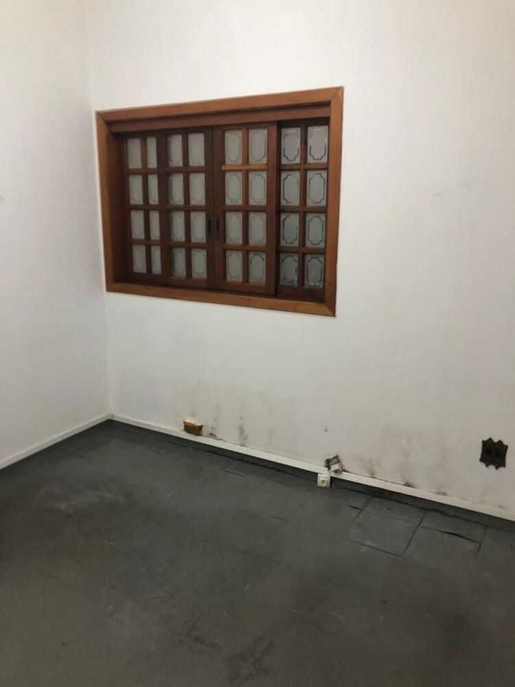 Sobrado à venda e aluguel com 3 quartos, 320m² - Foto 4