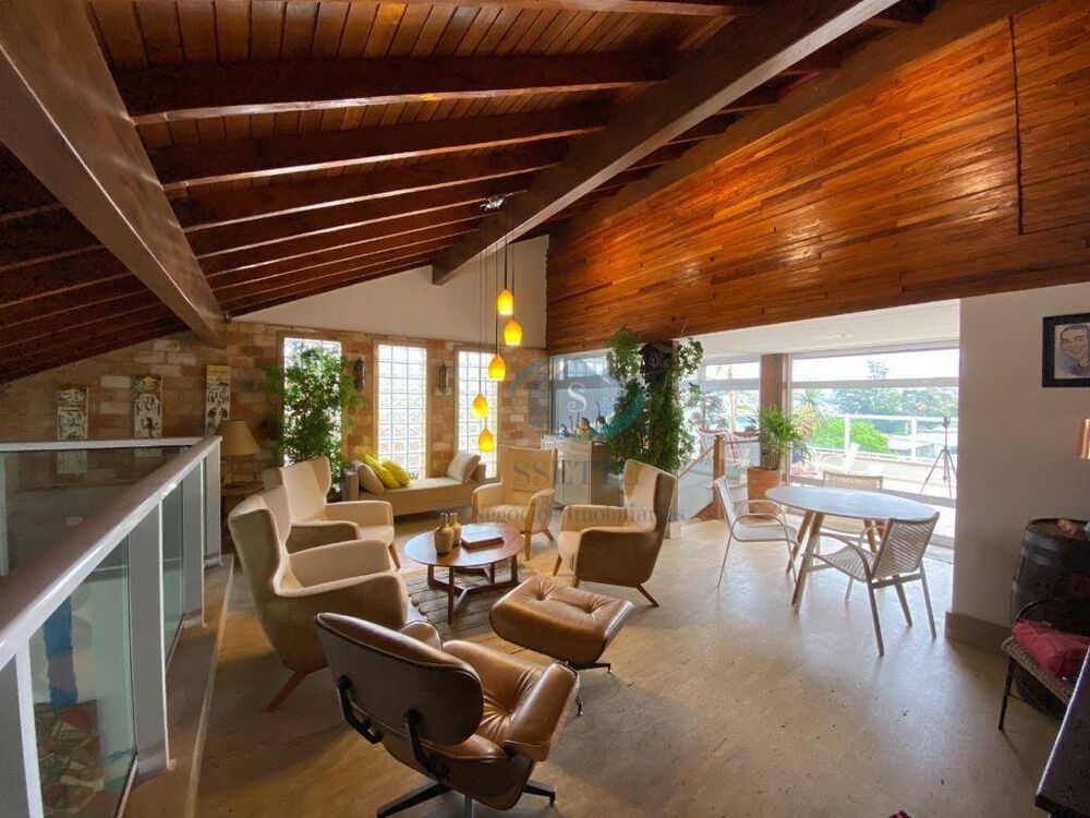 Sobrado, 3 quartos, 356 m² - Foto 2