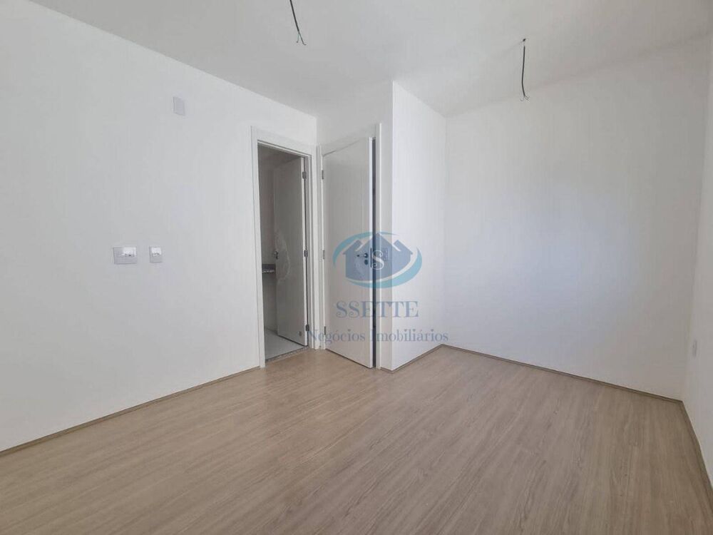 Apartamento à venda com 3 quartos, 66m² - Foto 4