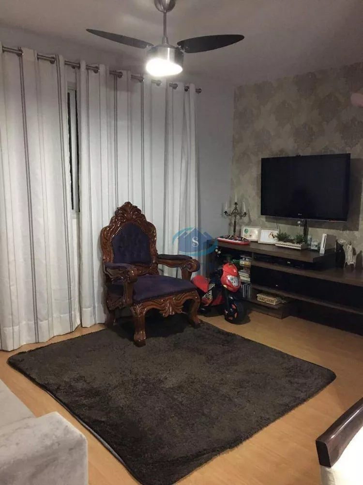 Apartamento à venda com 2 quartos, 60m² - Foto 1