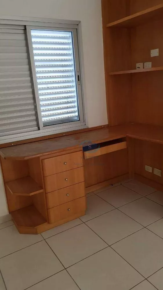 Apartamento à venda com 2 quartos, 65m² - Foto 3