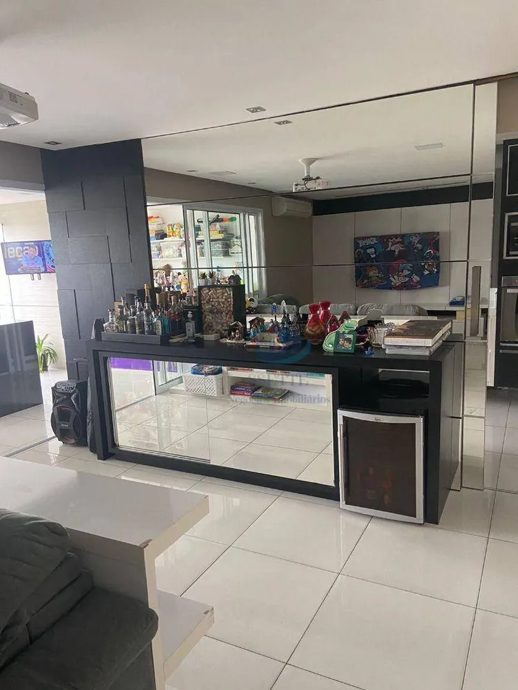 Apartamento, 3 quartos, 142 m² - Foto 1
