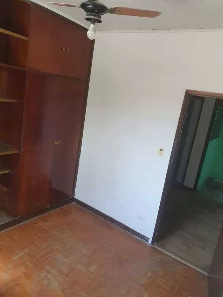 Casa para alugar com 2 quartos, 120m² - Foto 3