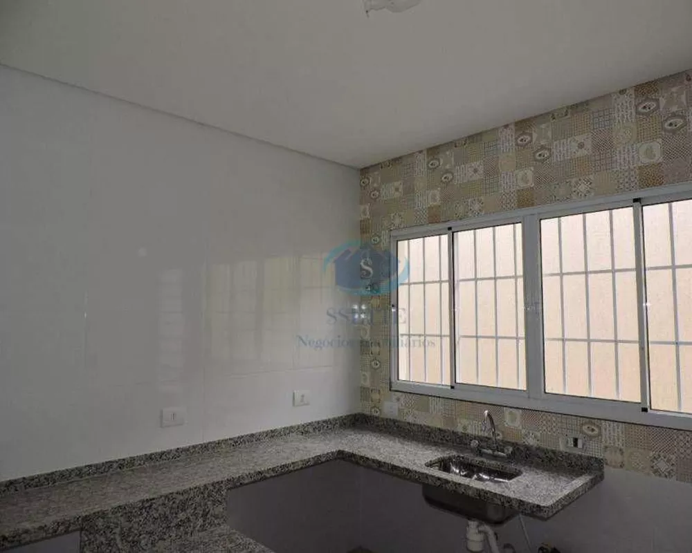 Casa para alugar com 3 quartos, 185m² - Foto 4