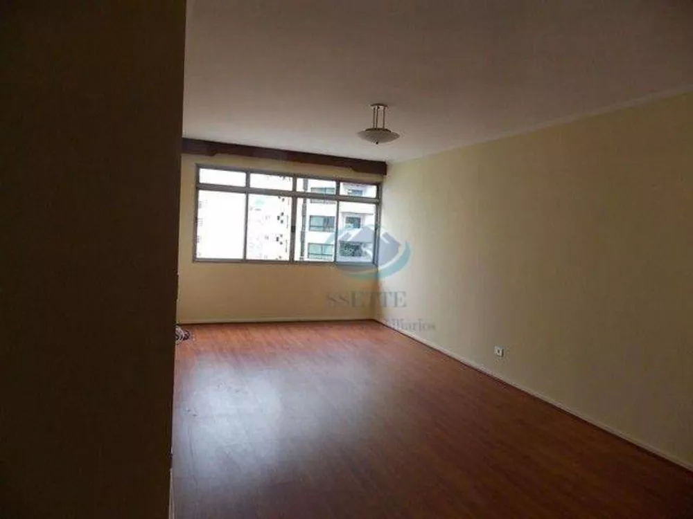 Apartamento à venda com 3 quartos, 135m² - Foto 2