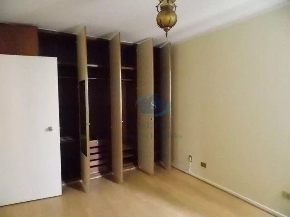 Apartamento à venda com 3 quartos, 135m² - Foto 4