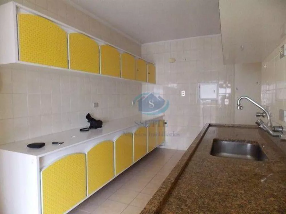 Apartamento à venda com 3 quartos, 135m² - Foto 12